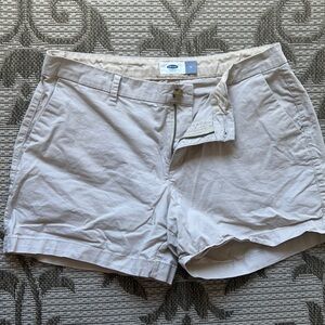 Old Navy Women's Cream Shorts